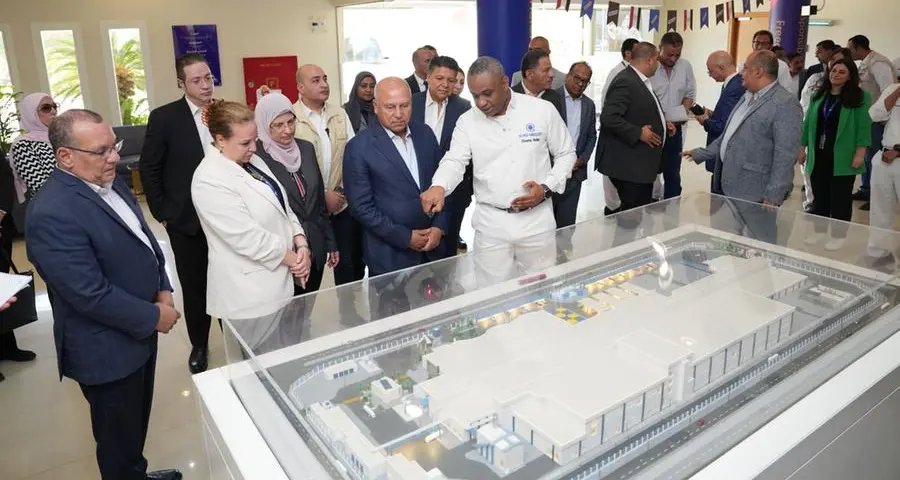 Minister of Industry and Transport visits MARS Egypt OCT plant