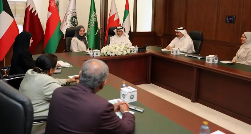 جامعة الخليج العربي والمبادرة الوطنية لتنمية القطاع الزراعي تبحثان تعزيز التعاون في البحث العلمي والابتكار الزراعي