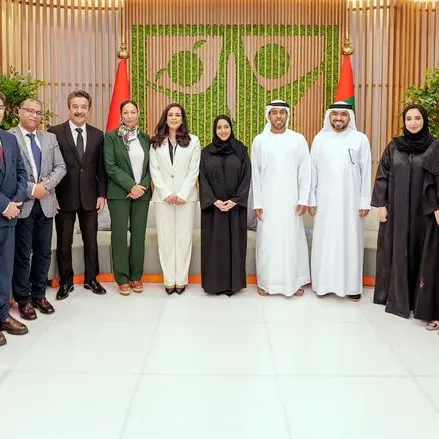 وفد مغربي يطلع على تجربة إمارة الشارقة الريادية في تمكين الأجيال الشبابية