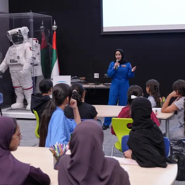 مركز محمد بن راشد للفضاء يستعرض جهوده في نقل علوم الفضاء لنحو 6 آلاف طالب إماراتي