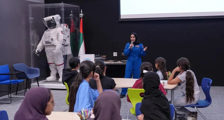 مركز محمد بن راشد للفضاء يستعرض جهوده في نقل علوم الفضاء لنحو 6 آلاف طالب إماراتي