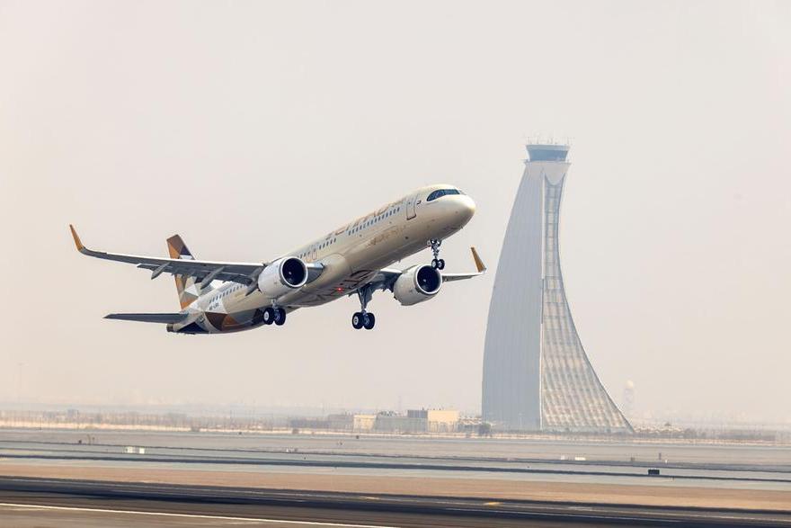Etihad Airways resumes some operations, commercial flights still halted amid Iran conflict