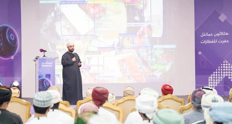 Omantel Innovation Labs and Hafeet Rail conclude hackathon with groundbreaking AI and IoT solutions