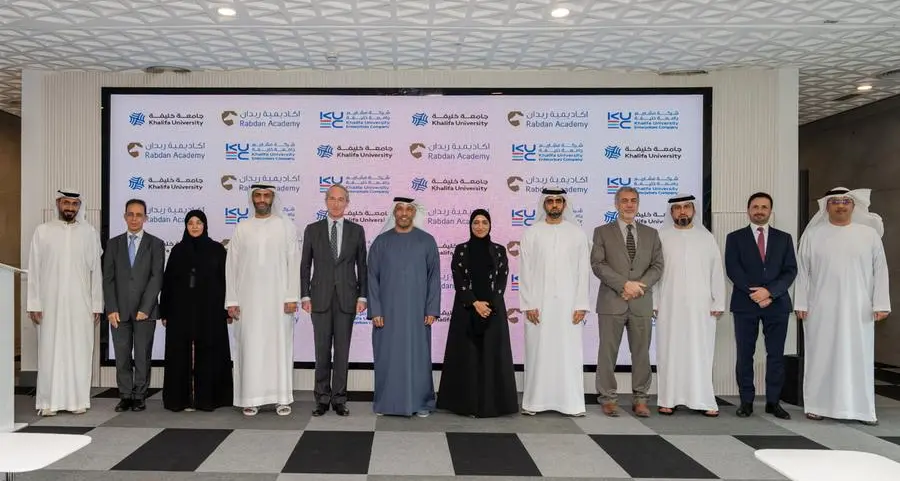 شركة مشاريع جامعة خليفة توقع مذكرة تفاهم مع أكاديمية ربدان للتعاون في التعليم والبحث والتدريب في مجالات السلامة والأمن والدفاع وإدارة الأزمات