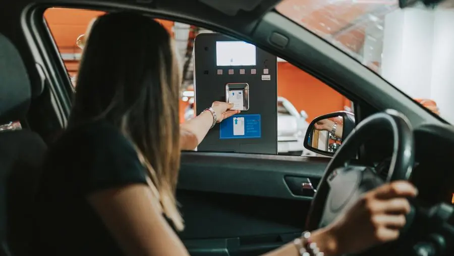 Q Mobility begins paid parking in Abu Dhabi's Al Shahamah area