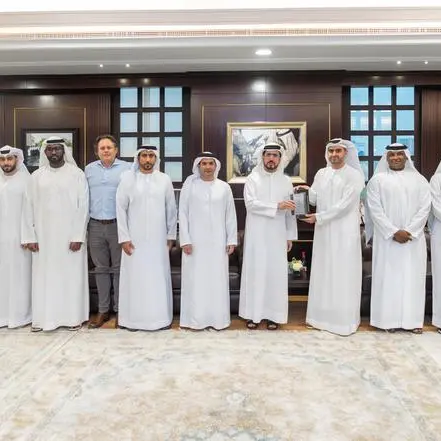 هيئة كهرباء ومياه دبي أول مؤسسة خدماتية في المنطقة تفوز بجائزة البنية التحتية للطاقة ضمن جوائز بلاتس العالمية للطاقة