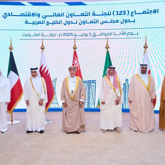 دولة الإمارات تؤكد دعمها لتعزيز التكامل الخليجي خلال مشاركتها في الاجتماع الـ 123 للجنة التعاون المالي والاقتصادي بدول مجلس التعاون في الكويت
