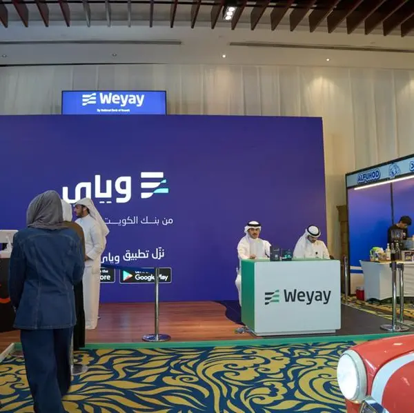 Weyay Bank sponsors \"Choose Your Major\" exhibition for high school students