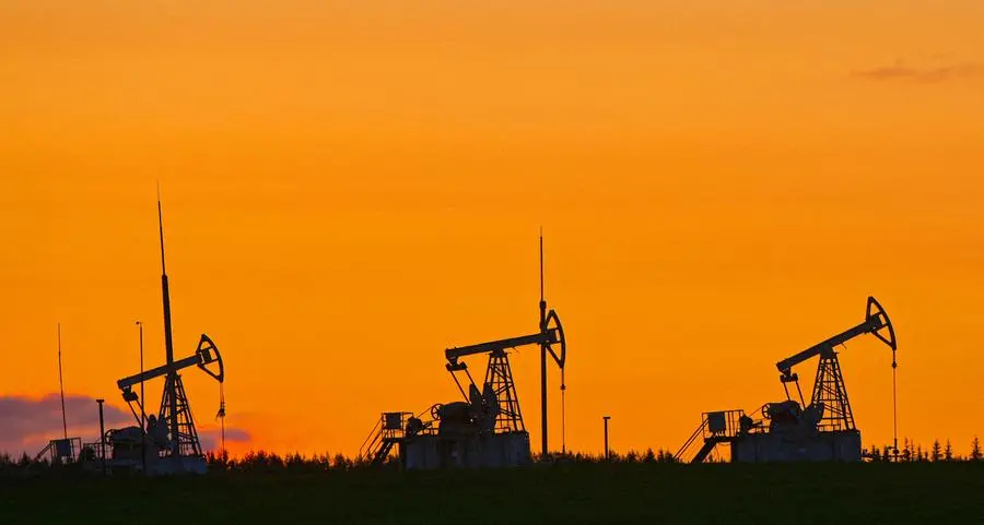 Oil prices fall 4% on US-Iran de-escalation