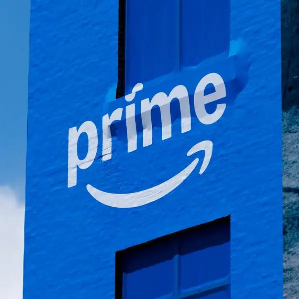 Amazon expands same-day grocery delivery to perishable foods to compete with Instacart, Walmart