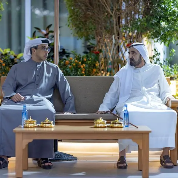 Sheikh Mohammed discusses ways to accelerate UAE’s comprehensive development journey