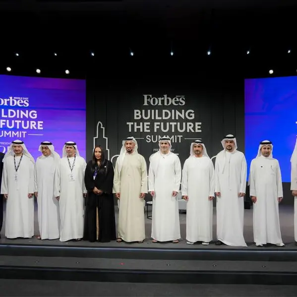فوربس الشرق الأوسط تختتم قمة \"بناء المستقبل\" في أبوظبي بمشاركة نخبة من المسؤولين وصُنّاع القرار وقادة الأعمال