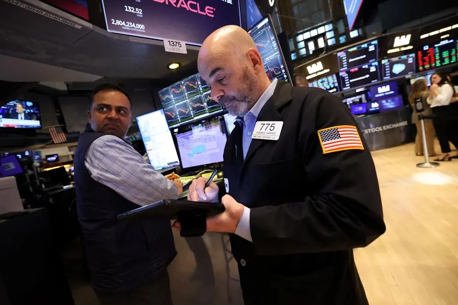 Traders work on the floor at the New York Stock Exchange (NYSE) in New York City, U.S., April 24, 2025. REUTERS/Brendan McDermid , Reuters/REUTERS