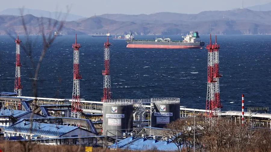 Indian refiners avoid Russian oil in push for US trade deal