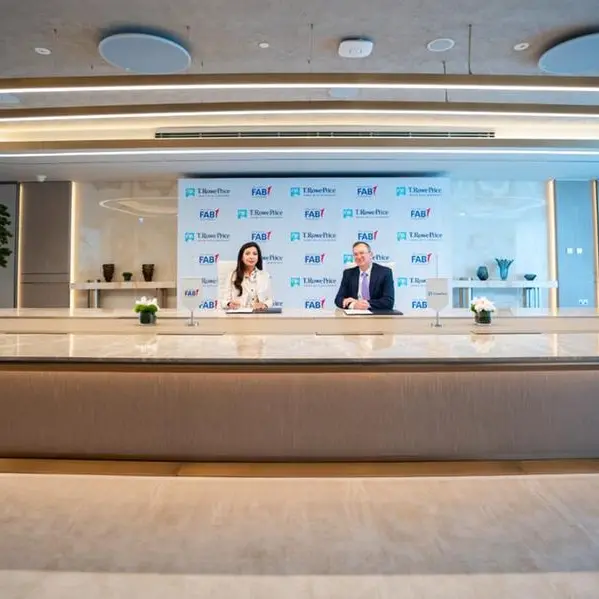 بنك أبوظبي الأول و\"تي. رو برايس\" يعلنان عن شراكة استراتيجية لتعزيز حلول الاستثمار في دول مجلس التعاون الخليجي