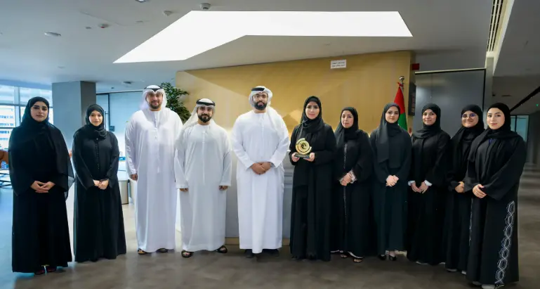 مجموعة \"ايدج\" تحصد جائزة أفضل جهة في العام لتمكين الشباب