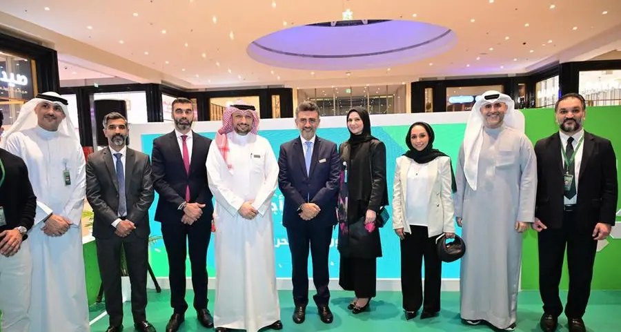 بيت التمويل الكويتي - البحرين يعلن فوز طاهر سعيد أحمد بجائزة الحلم من \"حصادي\"