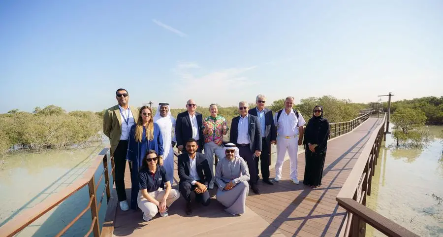 سيليستيال تحتفل بأولى رحلات سفينة سيليستيال ديسكافري في منطقة الخليج العربي