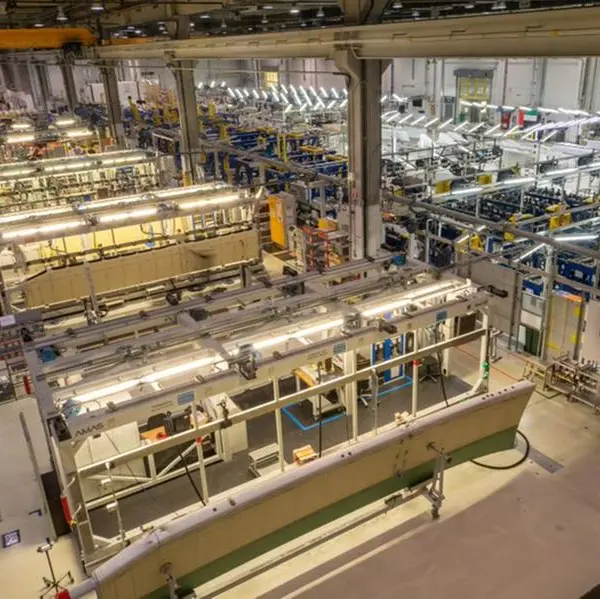 Enabled by Tawazun Economic Programme, Strata designs and manufacture the radar antenna panel for Tthales Emarat Technologies