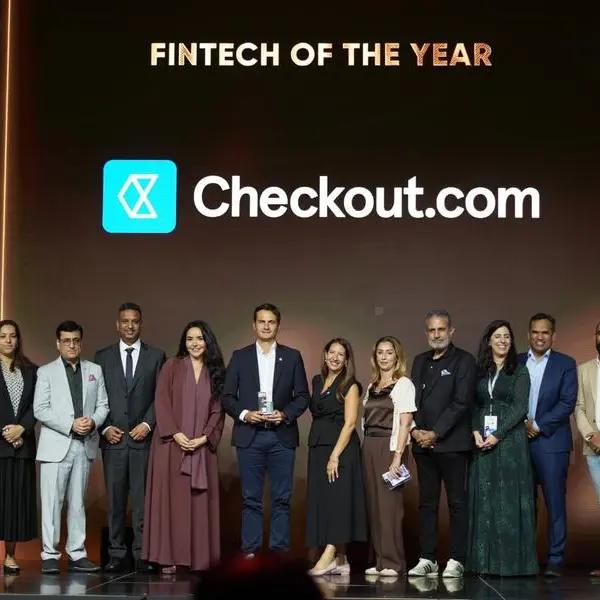 تشيك أوت دوت كوم تفوز بجائزة \"أفضل شركة تكنولوجيا مالية لعام 2025\" من قِبل جمعية التكنولوجيا المالية للشرق الأوسط وشمال أفريقيا خلال أسبوع أبوظبي المالي