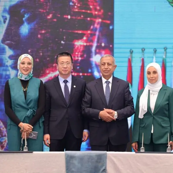 هواوي مصر توقع بروتوكول تعاون مع الأكاديمية العربية للعلوم والتكنولوجيا والنقل البحري لإنشاء مركز الدعم لأكاديمية هواوي لتكنولوجيا المعلومات والاتصالات (IASC)