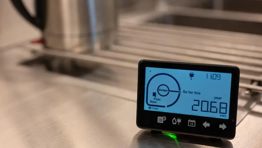 Kuwait's CAPT issues tender for smart meter communications network