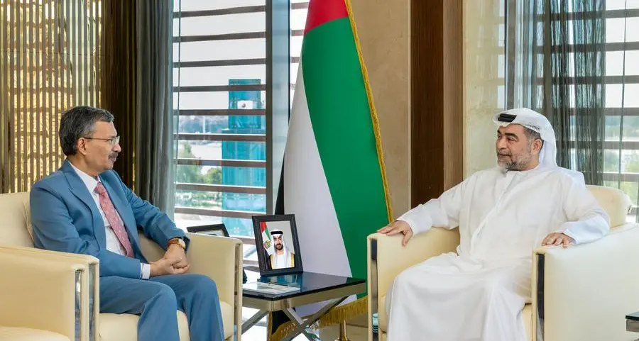 النائب العام لإمارة أبوظبي يستقبل السفير الهندي