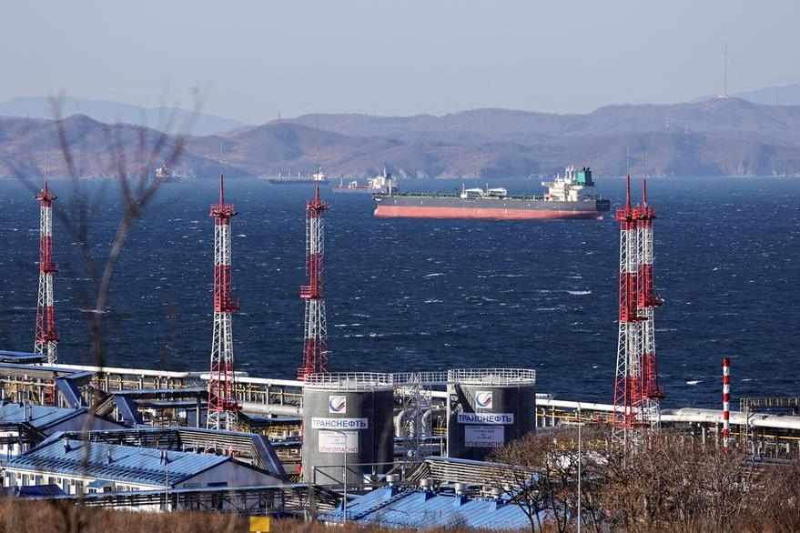 India poised to sharply cut Russian oil imports after sanctions, sources say