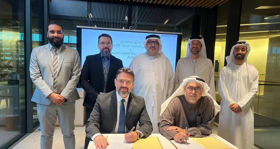 باحثي الإمارات وجمعية الباحثين يوقعان شراكة استراتيجية لتعزيز منظومة البحث العلمي في الدولة