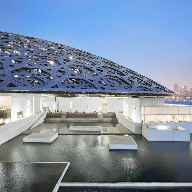 متحف اللوفر أبوظبي يُعلن عن فتح باب تقديم عروض المشروعات للمشاركة في معرض فن الحين 2026 وجائزة ريتشارد ميل للفنون
