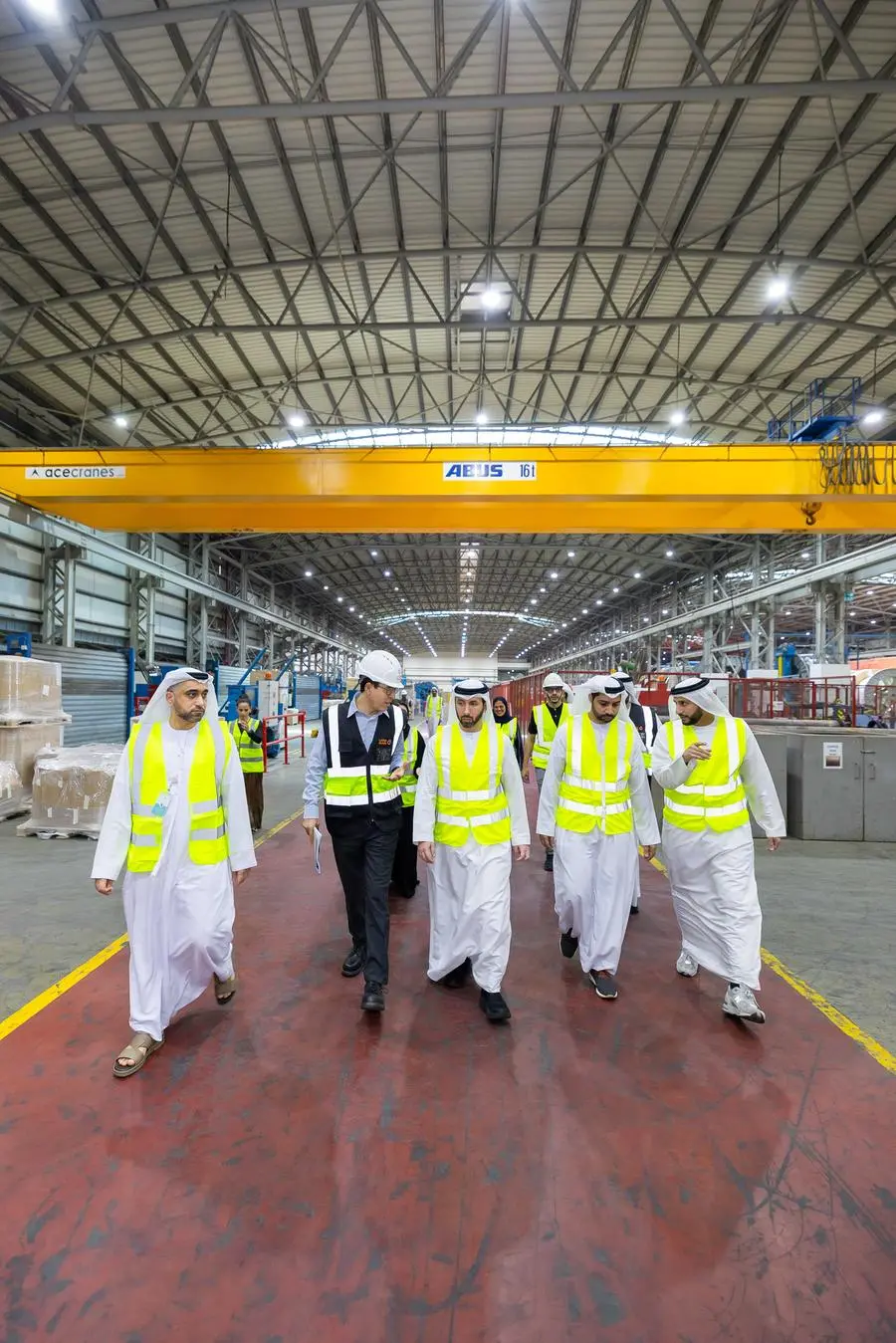 وفد من وزارة الصناعة والتكنولوجيا المتقدمة يزور منشأة \"دوكاب\"