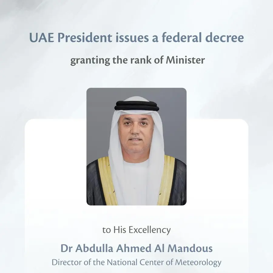 The UAE President issues a Federal Decree granting HE Abdulla Ahmed Al Mandous the Rank of Minister
