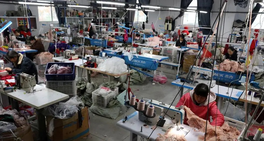 China's industrial profits grow 1.4% in four months