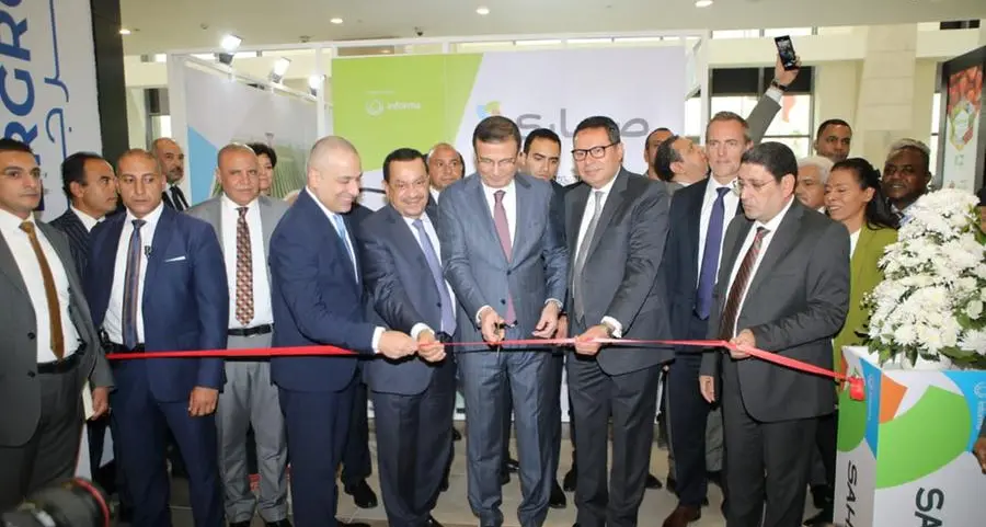 وزير الزراعة يفتتح الدورة الـ37 من معرض ومؤتمر \"صحارى 2025\" بمشاركة محلية ودولية واسعة