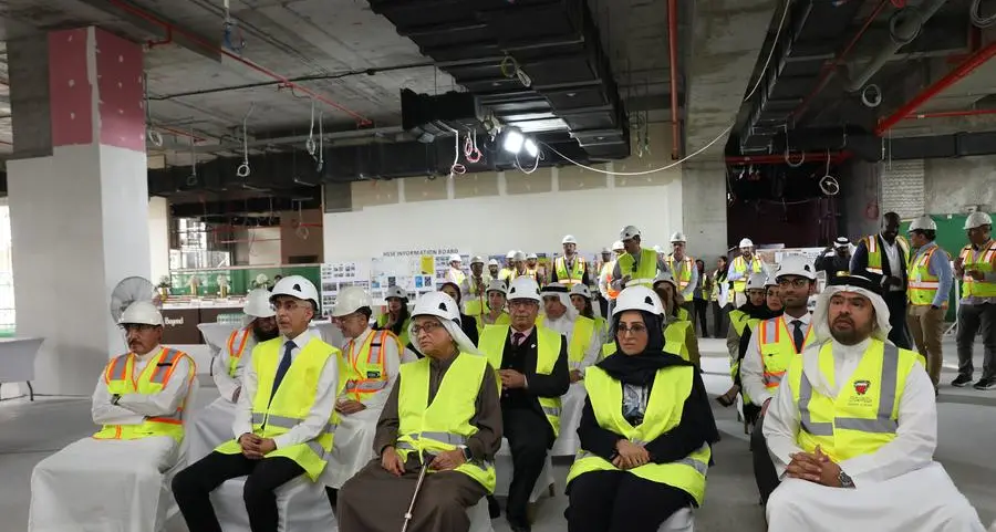 رئيس المجلس الأعلى للصحة وعدد من الوزراء وكبار المسؤولين يطلعون على تطورات مشروع مدينة الملك عبد الله بن عبد العزيز الطبية