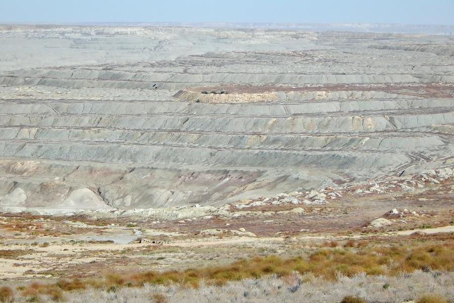 Jordan, Kazakhstan sign deal to establish company to produce, market uranium