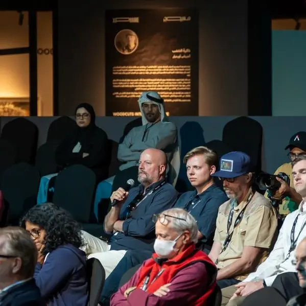 كريستيان هوغه يعيد مساءلة علاقة الإنسان بالطبيعة عبر مشروع بصري صادم في \"اكسبوجر 2026\"