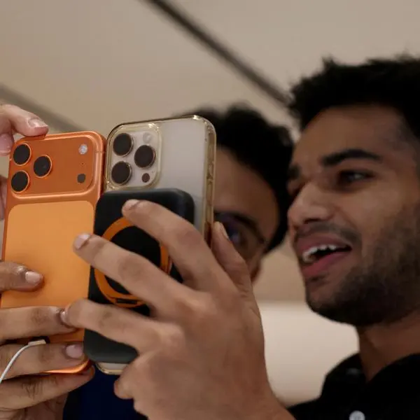 India warns Apple it will proceed with antitrust case after company plays for time