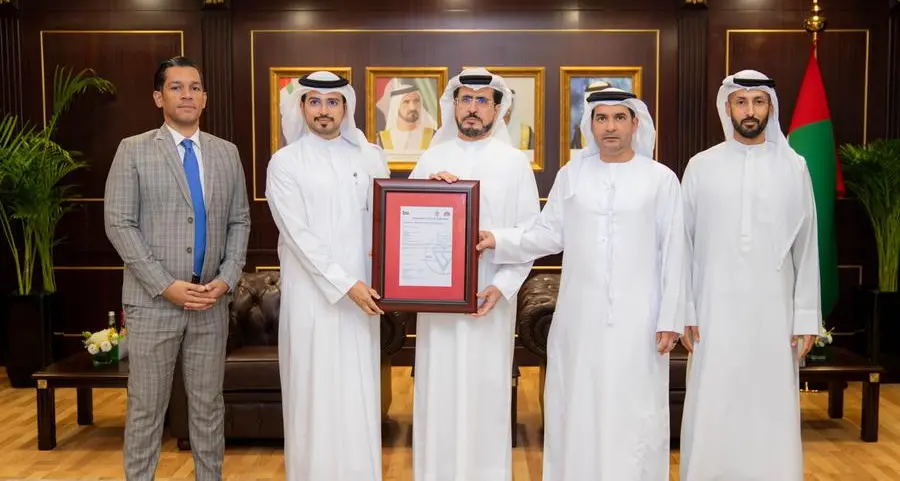 هيئة كهرباء ومياه دبي تجدد اعتماد شهادة المعيار العالمي لأنظمة الحوكمة الفعالة BS 13500 للعام التاسع على التوالي