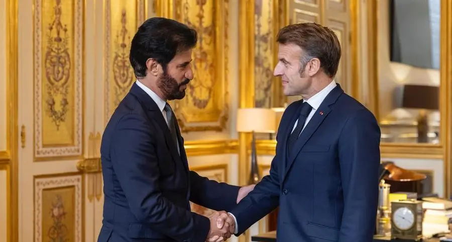 محمد بن سليم رئيس الاتحاد الدولي للسيارات (FIA) يلتقي بالرئيس الفرنسي إيمانويل ماكرون في باريس