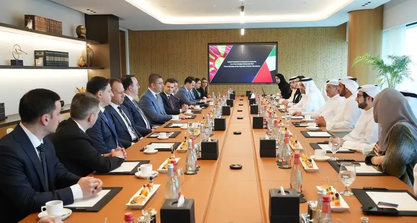 غرف دبي تبحث سبل تعزيز العلاقات الاقتصادية مع رئيس وزراء جمهورية مقدونيا الشمالية