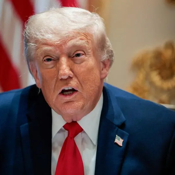 Trump veers toward exit in Iran war but risks loom