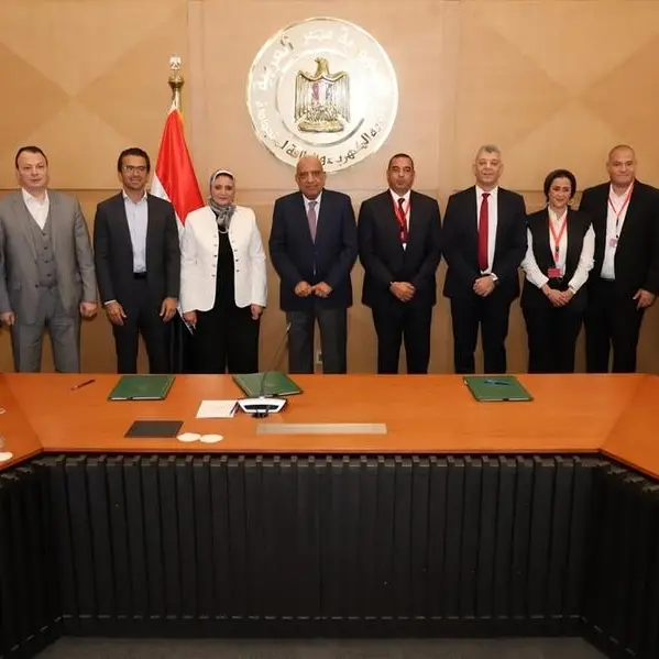 منصة الطاقة التابعة لشركة حسن علام للمرافق وإنفنيتي باور وتوقّعان اتفاقيات تكميلية مع وزارة الكهرباء لتطوير مشروعات وطنية في قطاع الطاقة المتجددة