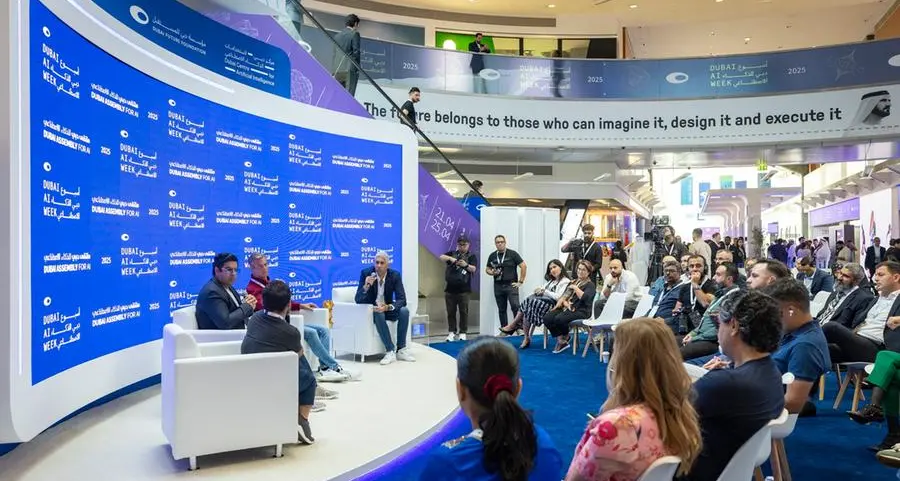 خبراء: دبي تمتلك المقومات لتكون منصة عالمية لتطبيقات الذكاء الاصطناعي وحلوله