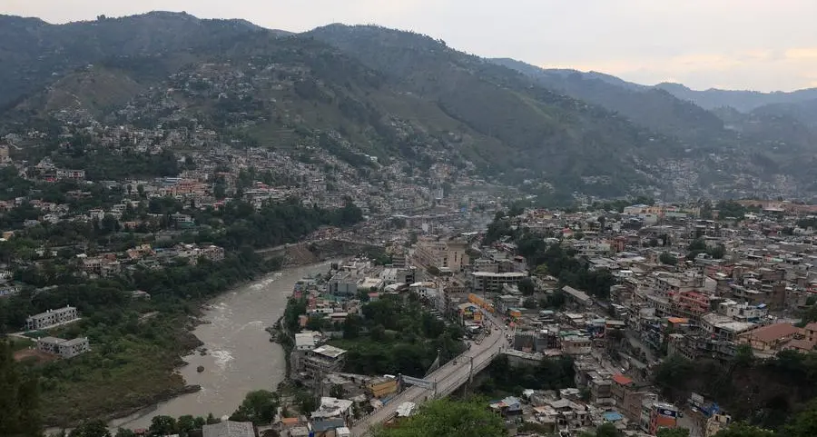 Airlines re-route, cancel flights due to India-Pakistan fighting