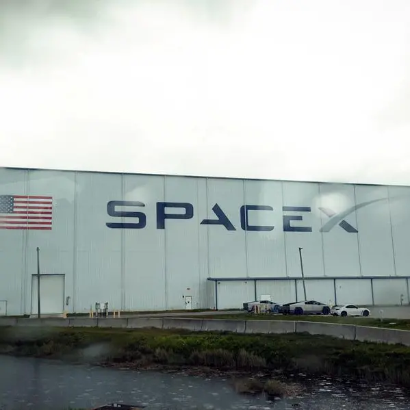 SpaceX to woo Wall Street with three-day analyst meet this week, sources say