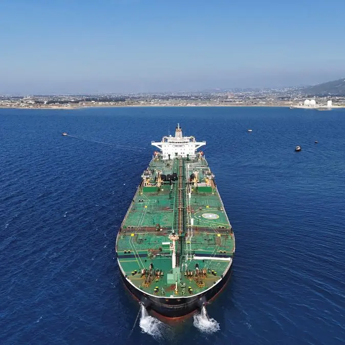 Oil stable as investors balance oversupply worries with sanctions risks