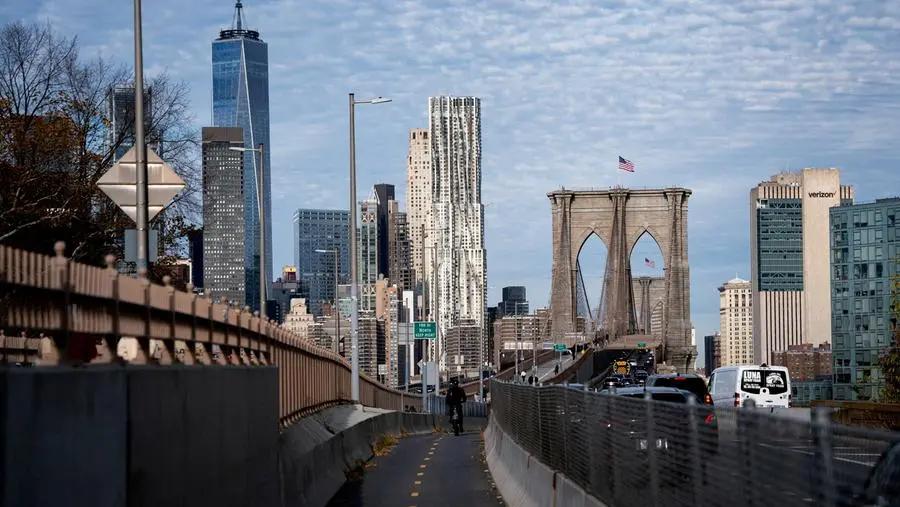 U.S. consumer delinquency glass is half full: McGeever