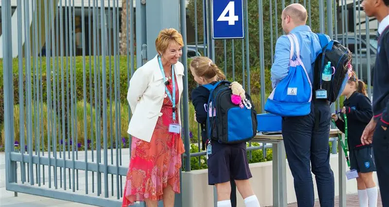 جيمس للتعليم تعيّن آن هايدون مديرةً لأكاديمية ويلينغتون – الخيل