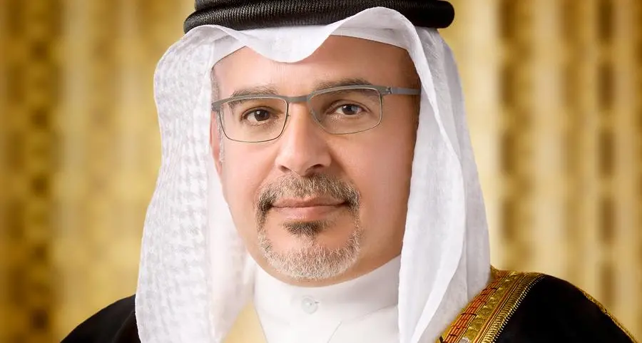 جامعة الخليج العربيّ تحتفل بتخريج دفعة جديدة من طلابها